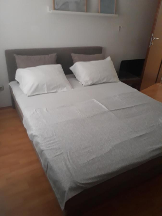 Studio City Day Jagodina Rum bild