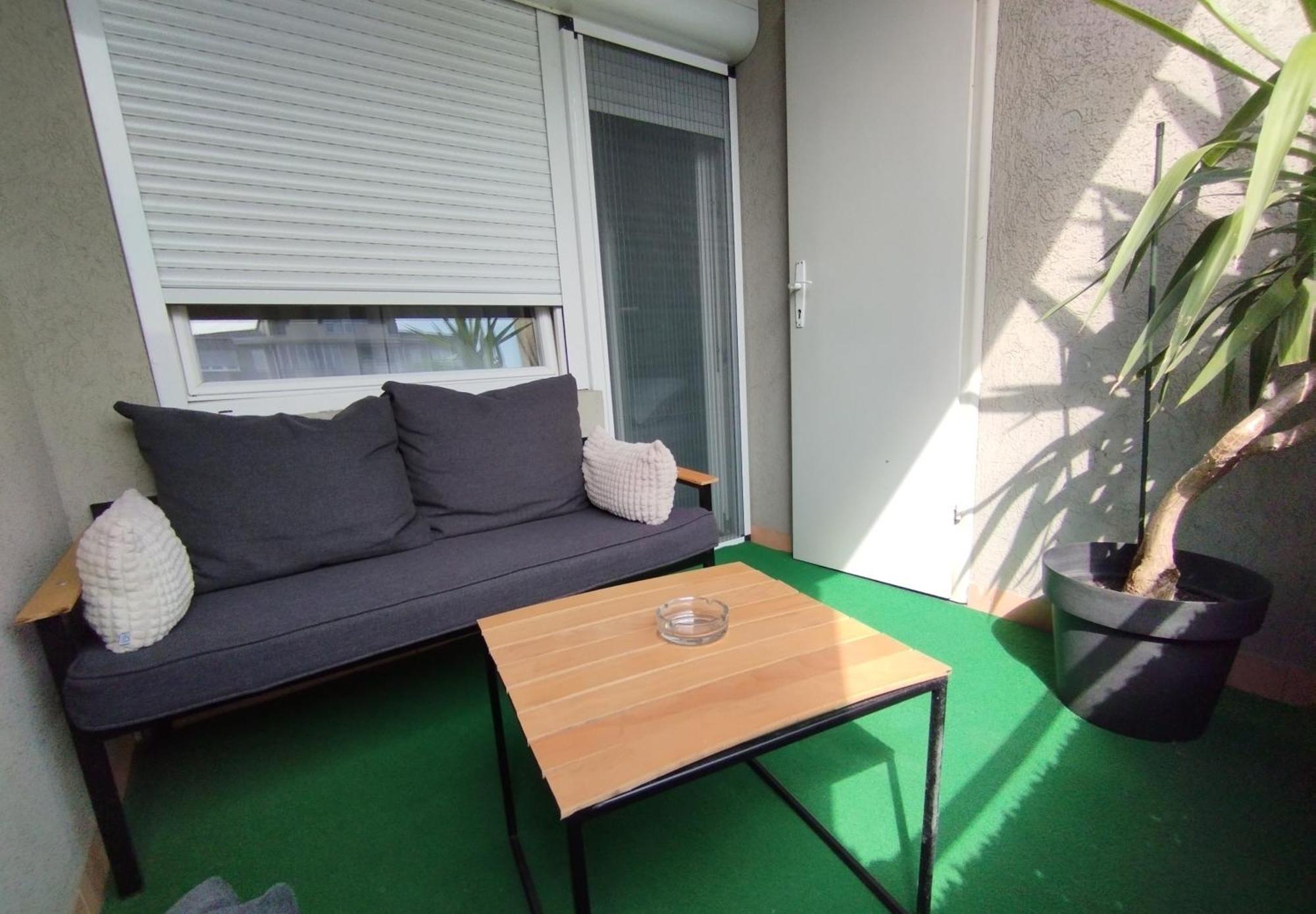 Studio City Day Jagodina Exteriör bild